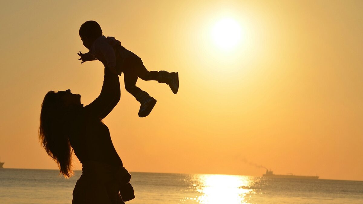 La conexión afectiva y efectiva en la relación madre e hijo