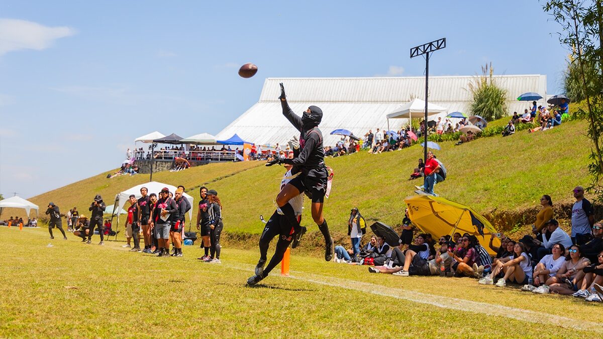 Leones rugen en nacional de flag football