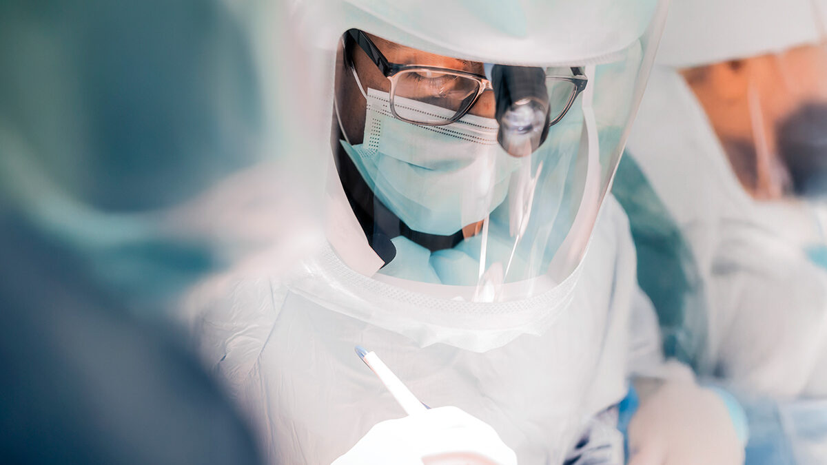 Dr. Gustavo Cayetano Baez, un referente en Veracruz en cirugía de rodilla