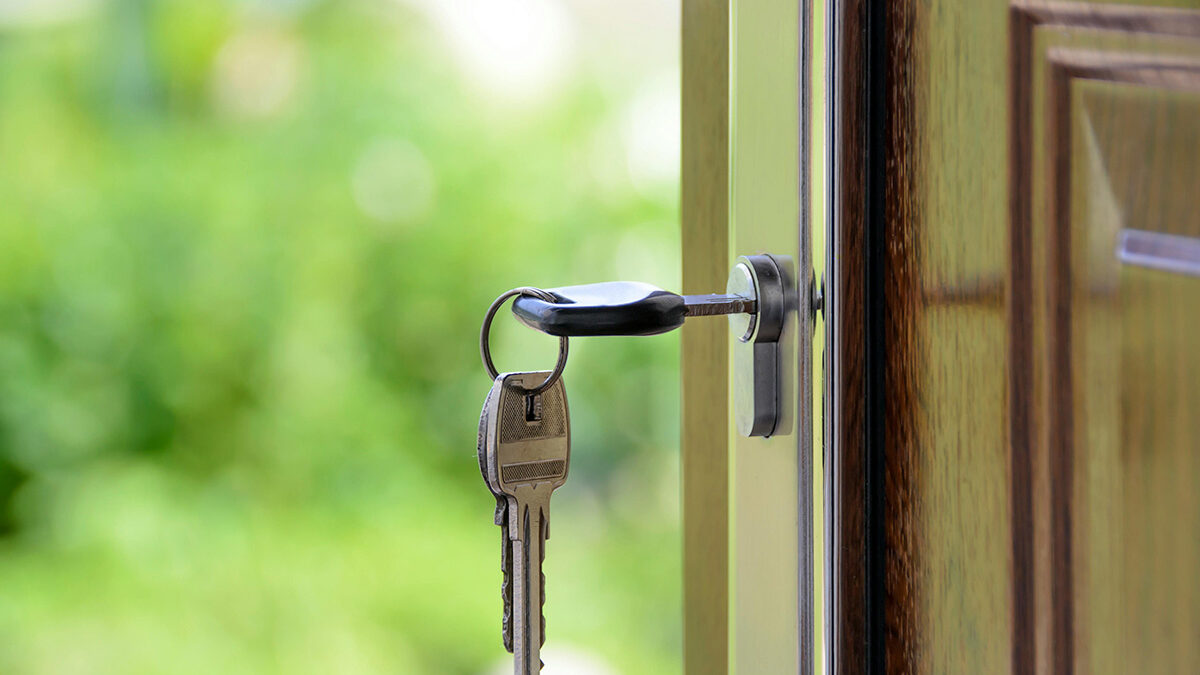 Kenia Reyes Molina “La Bróker”