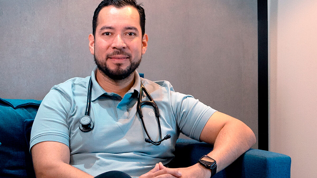 Dr. Gustavo Moreno Castillo